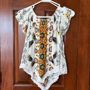 Taylor & Sage Short sleeved Top